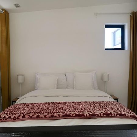 Cape White Villa Crawley ภายนอก รูปภาพ