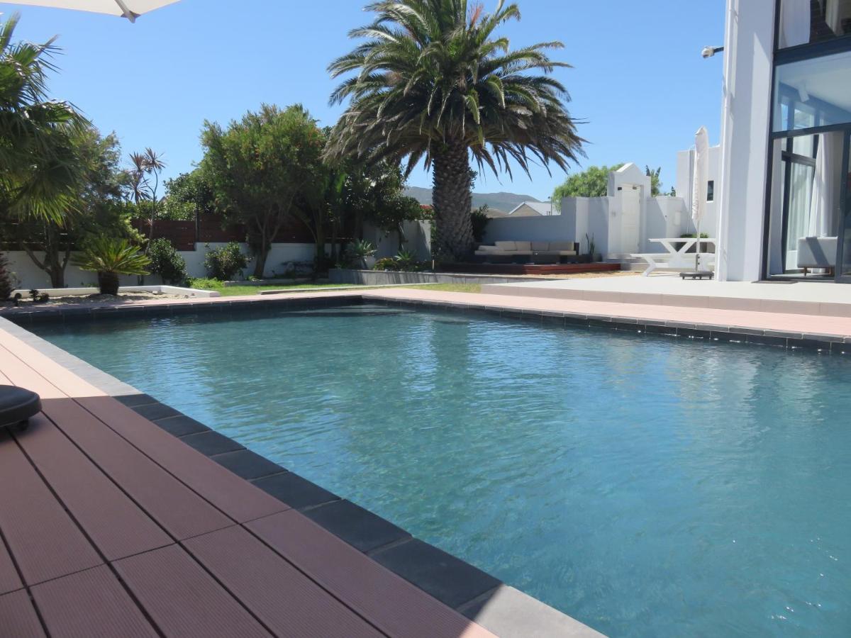 Cape White Villa Crawley ภายนอก รูปภาพ